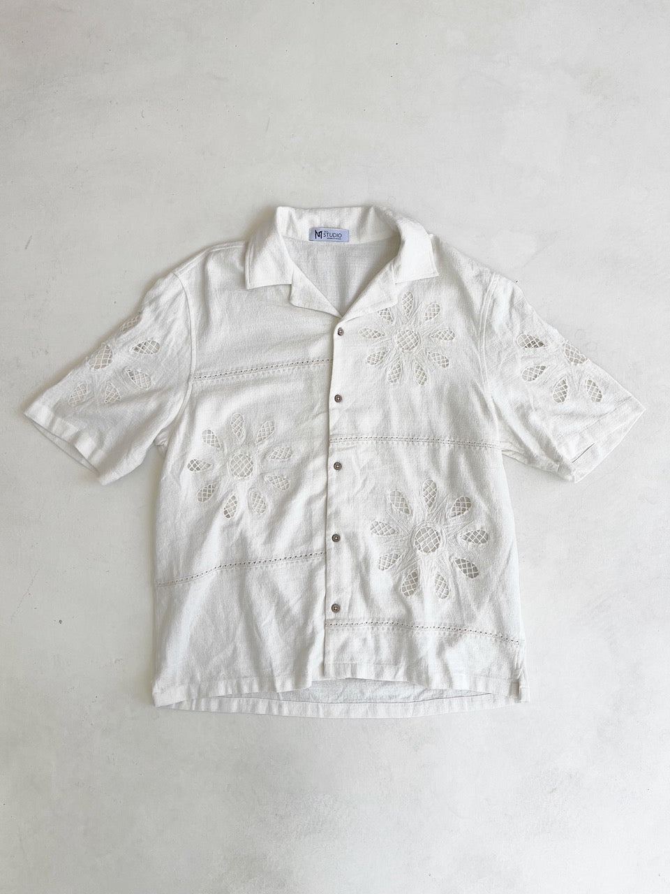 RESORT 03