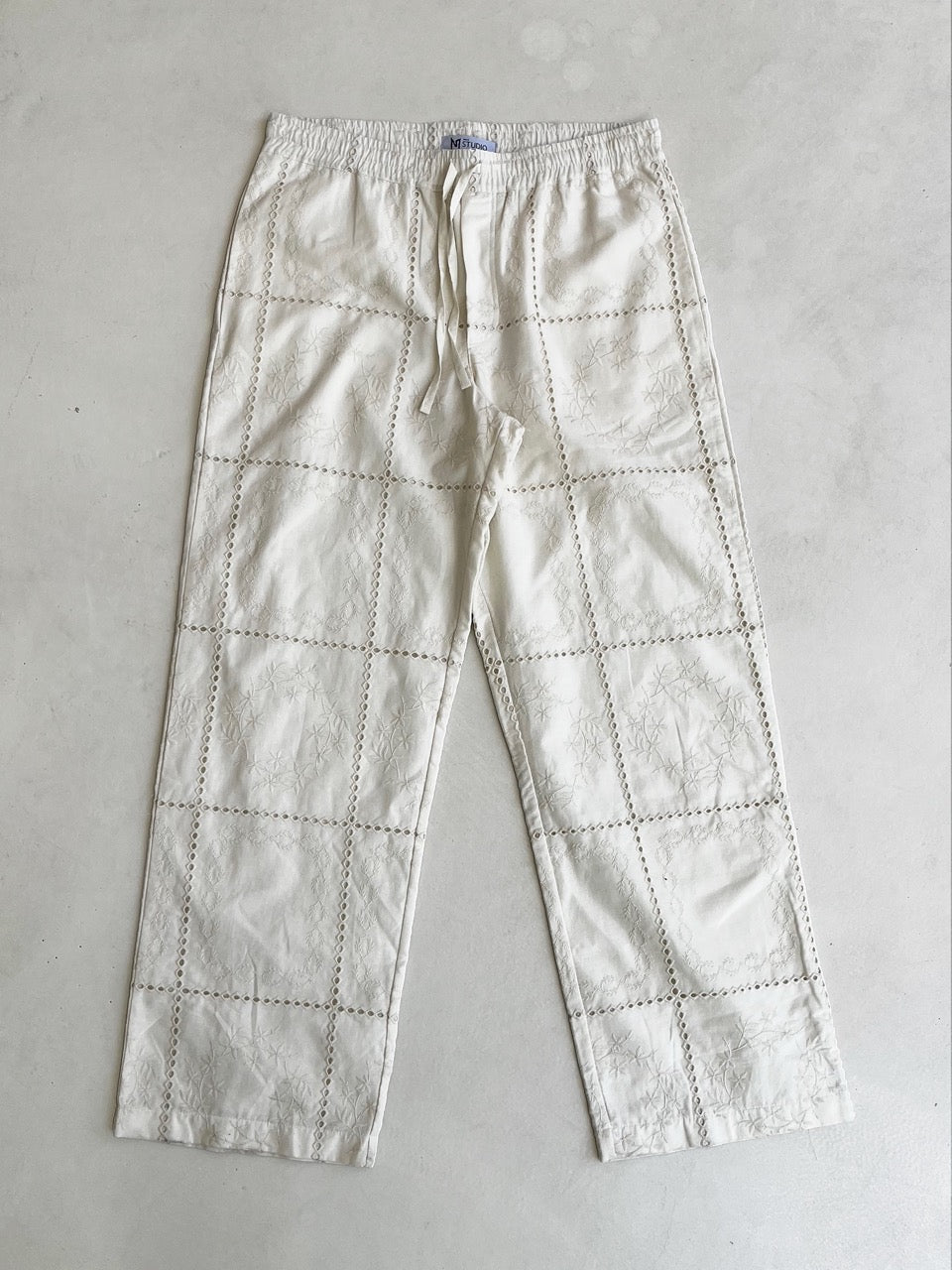 RESORT 06