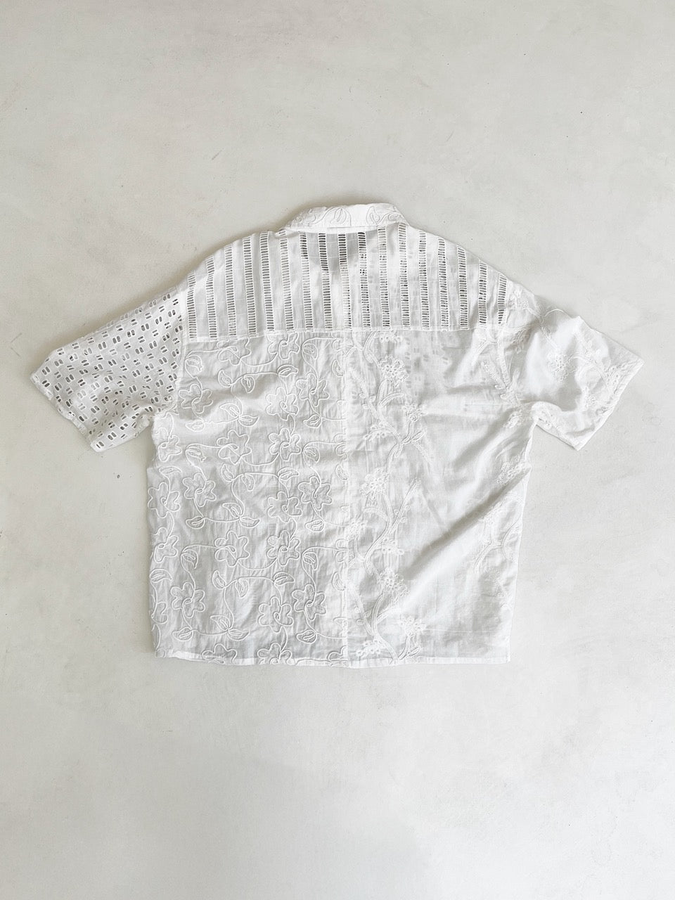 RESORT 02