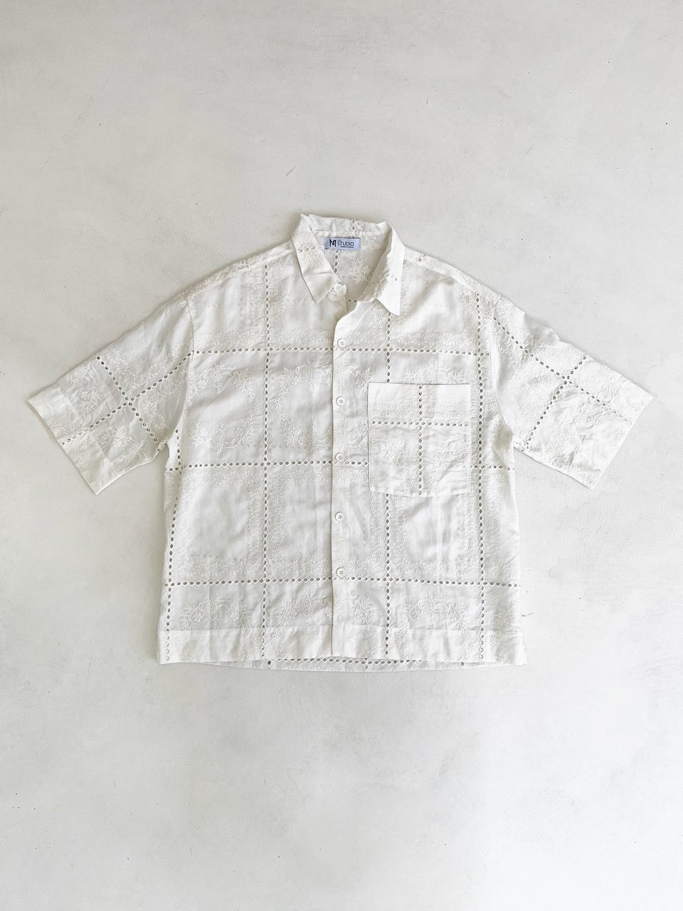 RESORT 01