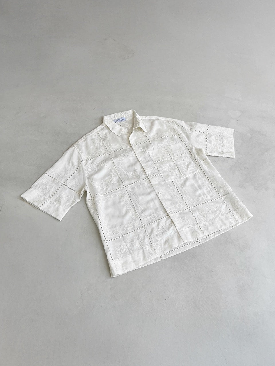 RESORT 01